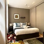 Mirabilis Apartments, Wells Court
