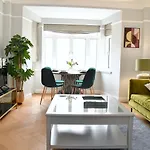 Stunning 2 Bed Art Deco Apartment In Earl\'S Ct By Jen\'S Homes 4 You