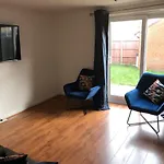 Lovely 3 Bed Semi Detached House With Off Street Parking Located In A Quiet Close