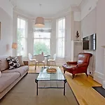 Beautiful Flat In Earls Court - London