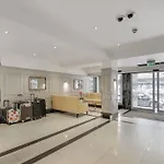 Stylish Apartment In Chelsea