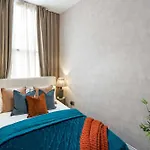Charming 1-Bed Apartment In London