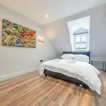 7 - West London Brand New Loft