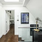 Sleek And Stylish 1Bd Apt W/ Balcony, Hammersmith