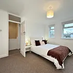 Cosy Home By Wembley Stadium