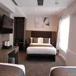 Reem Hotel