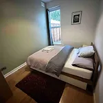 2 Bedroom Flat With Private Garden