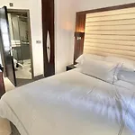 En-Suit Boutique Family Room For Three 303