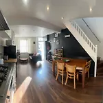 Cosy 2Br House In Stratford & Westfield Area