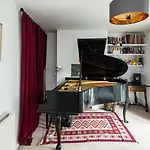 2Bd Stylish Home W/T Grand Piano Central London