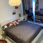 New- Prime Location-Spacious Cozy Room Next To Hyde Park