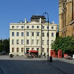 Acorn - Byng Place Apartments