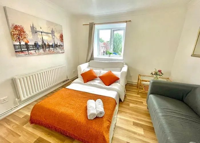 Privite 2 Bedrooms Flat Canada Water