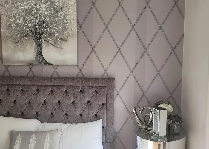 3 Bedroom Apartment In Central London Sleep 10 Hy2