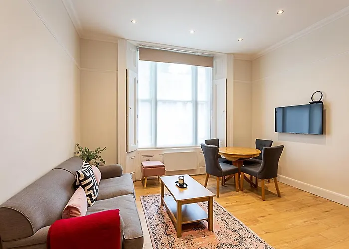 Modern Bayswater Flat