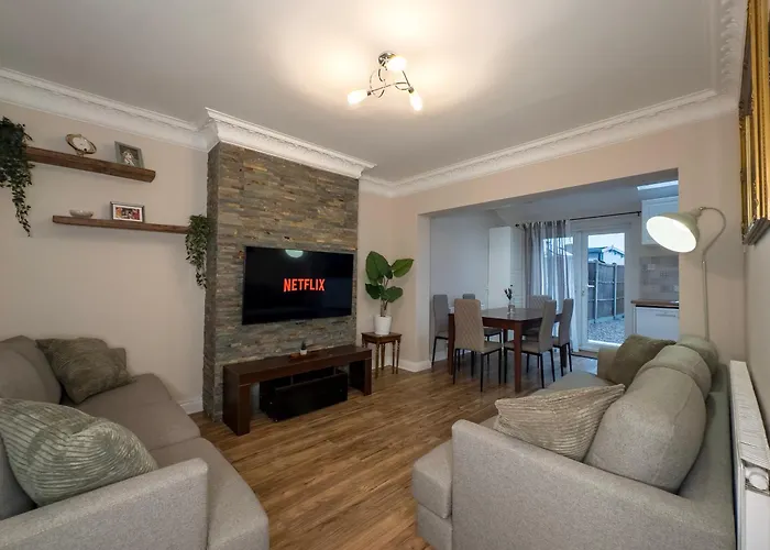 Cosy Home By Wembley Stadium