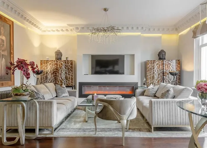 Ultra Luxury 3 Bedrooms Flat In Hyde Park