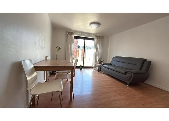 10A Saint Marys Road