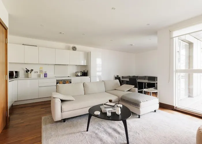 Cosy 2Br Flat, West Hampstead, 4 Mins To Tube