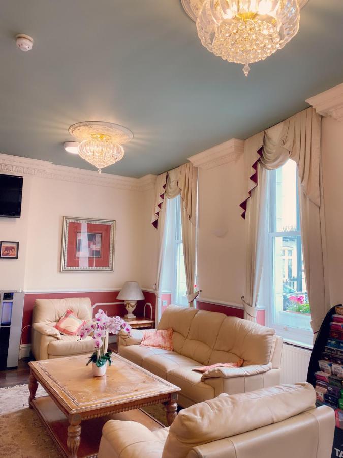 Hyde Park Radnor Bed & Breakfast London