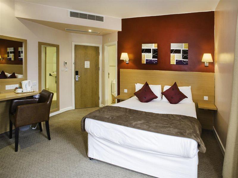 The Luton Hotel Hotell 2*