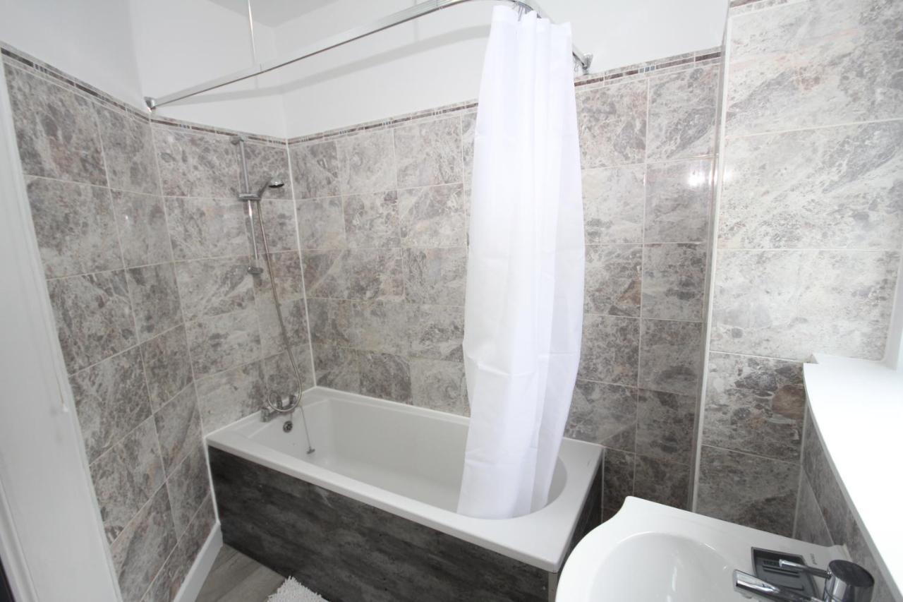 Ferienhaus The Wembley House London