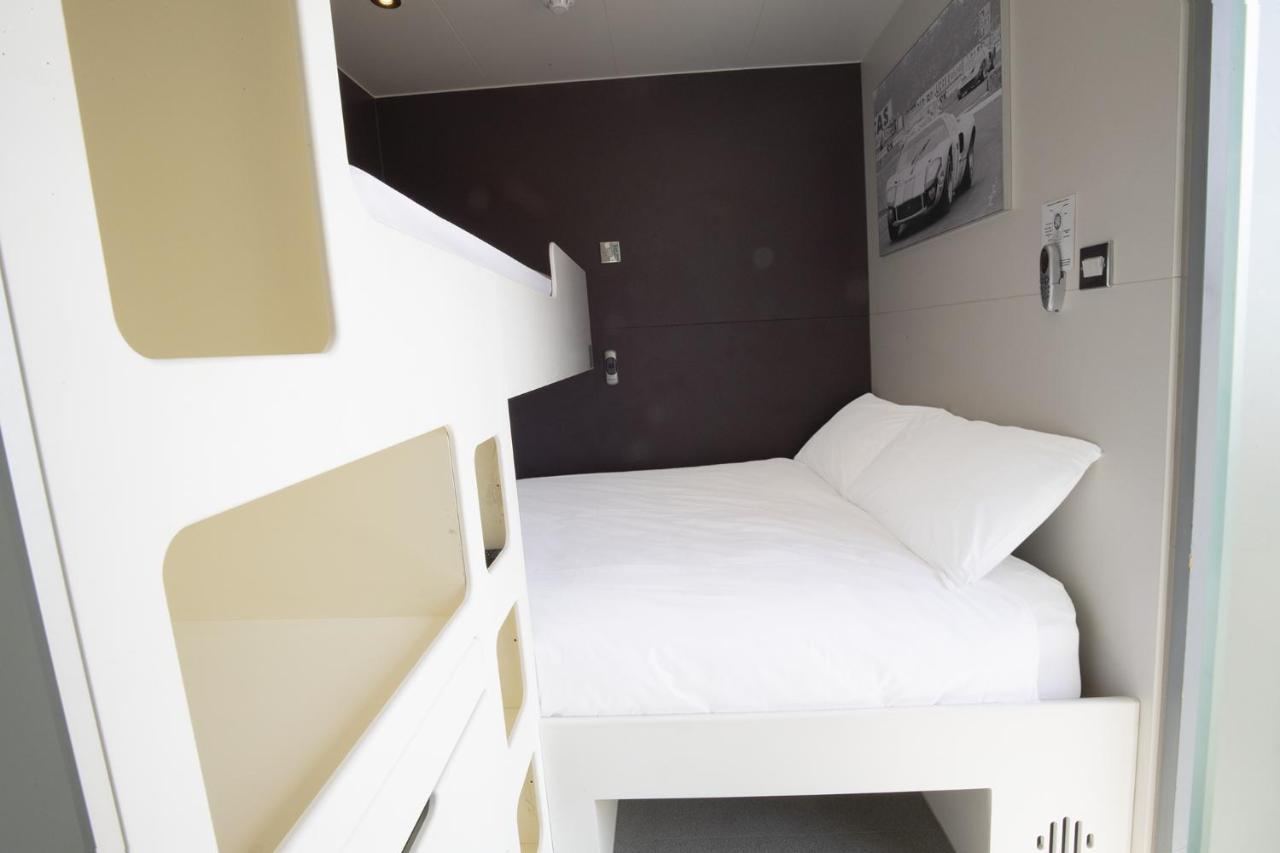 Hotel Snoozebox Canary Wharf Londres