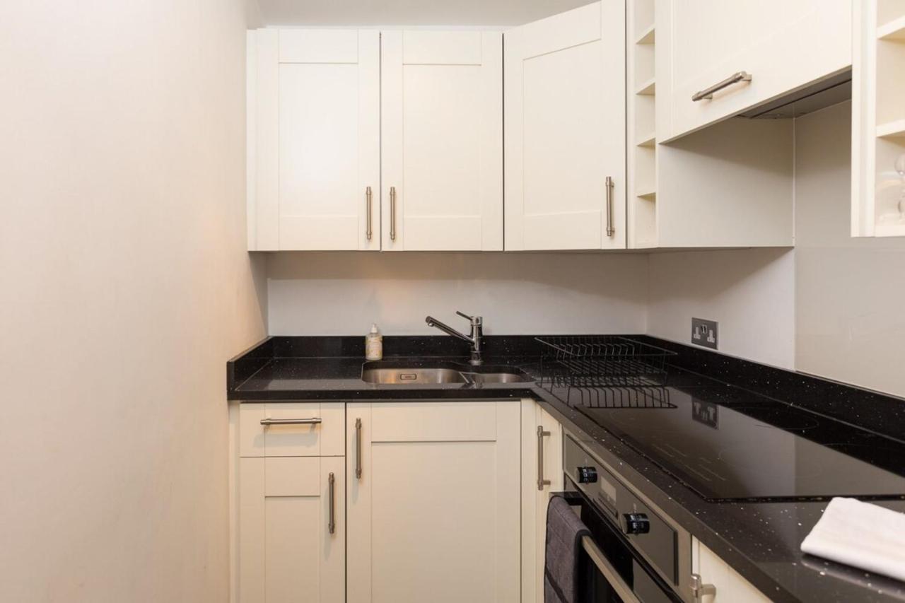 Professionally Cleaned 1 Bed Flat In South Kensington Appartement Londen
