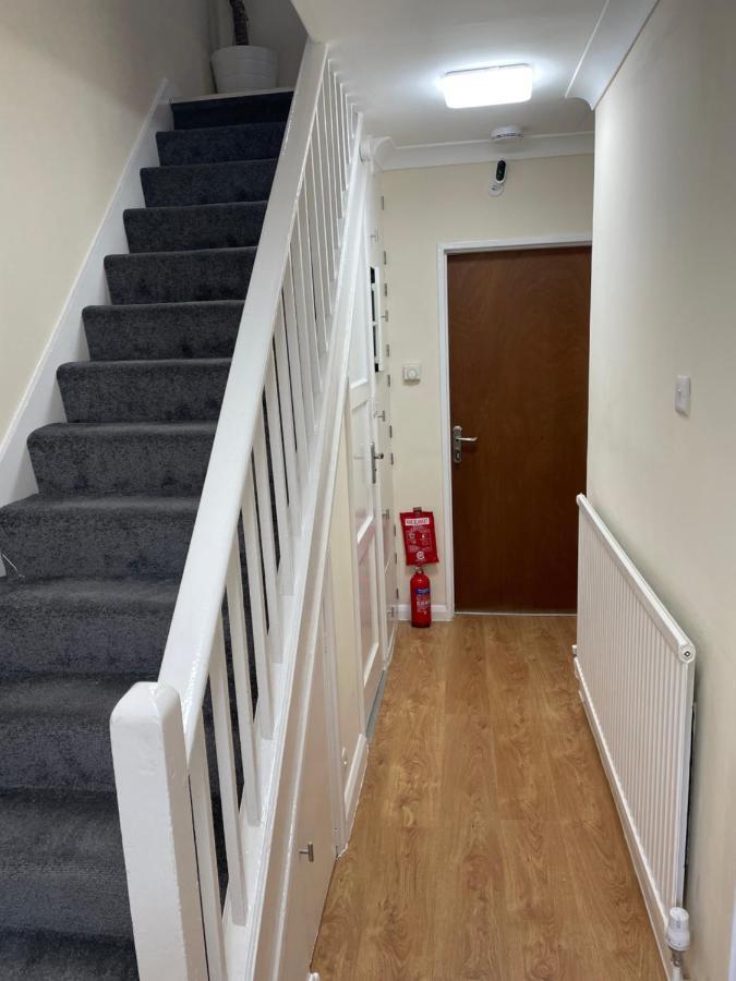 Kensal Guest house *
