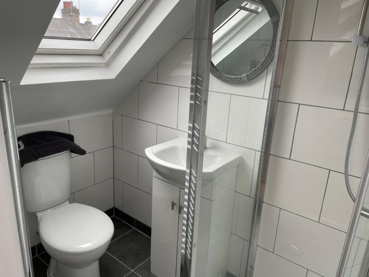 Kensal Guest house London