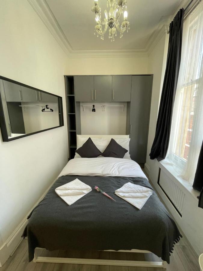 Selfridges Serviced Apartment