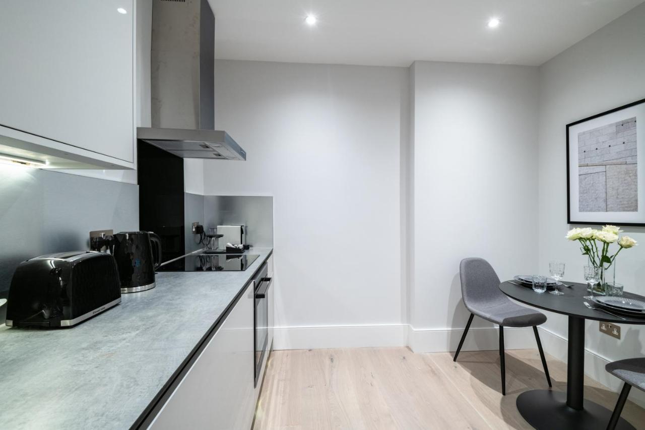 Queensberry Place By Stayo Apartment London