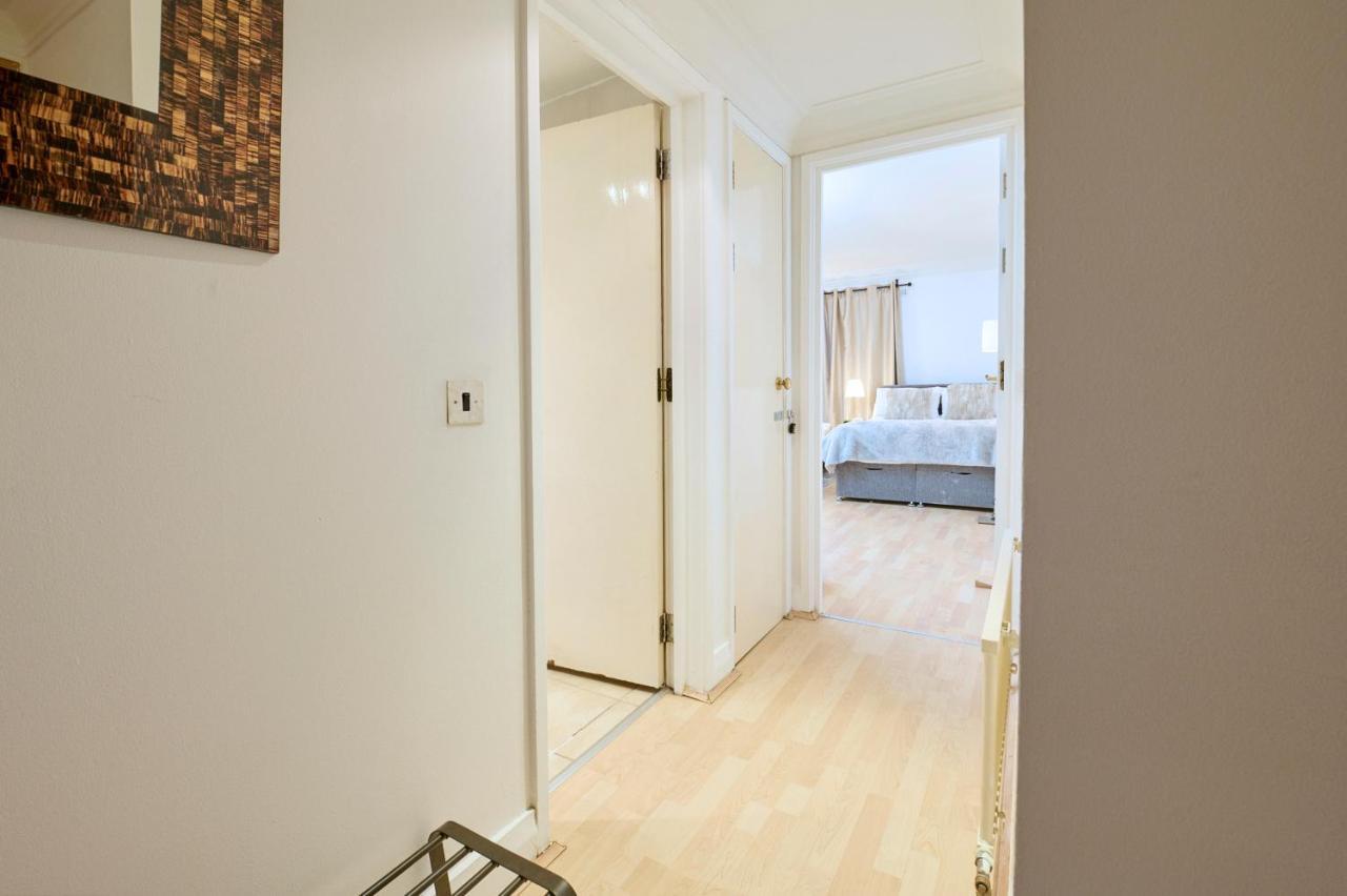 Soho Lovely Central Studio Lift Access Apartment