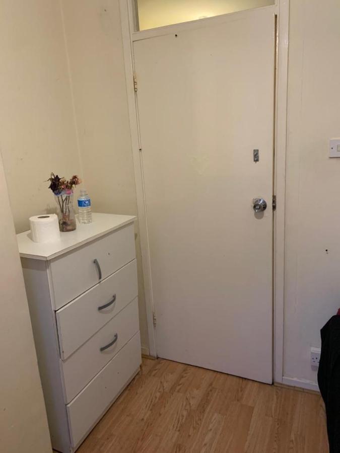 Arbnb Comfy Sleep Self Catering Private Bedrooms 60 Pound Per Night Per Person Privatunterkunft