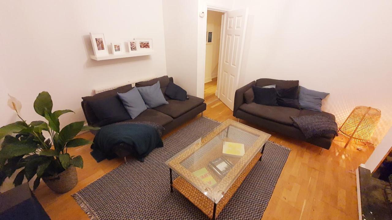 Apartamento Lovely 2 Bedroom Period Garden Flat.
