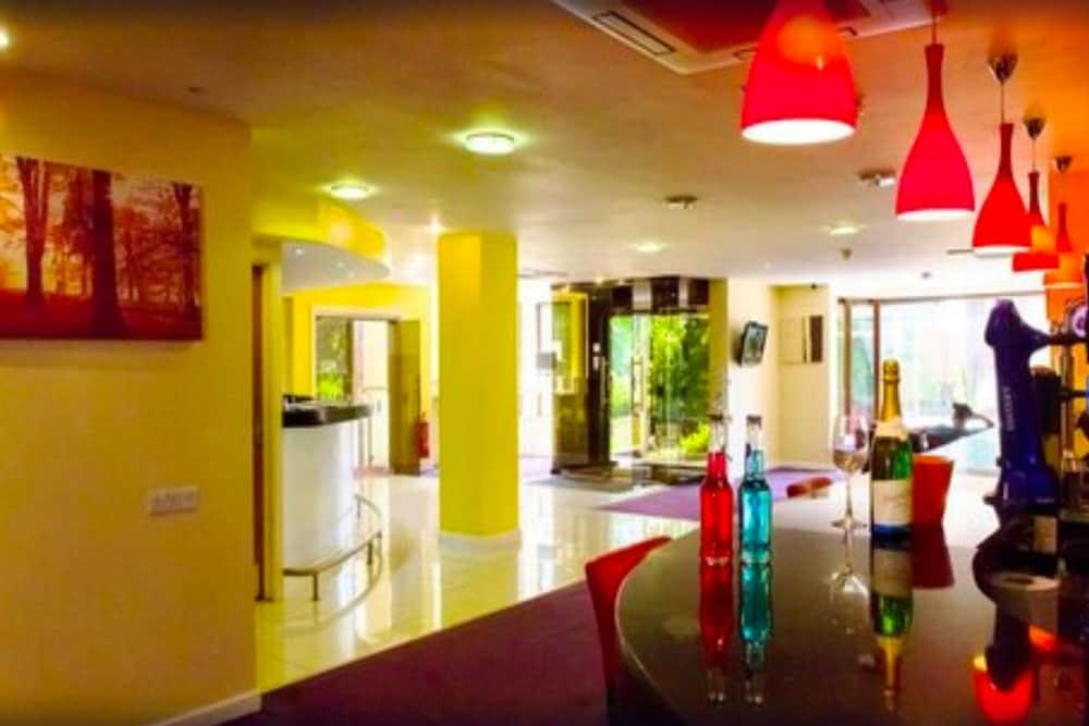 Hotell The Luton Hotel 2*