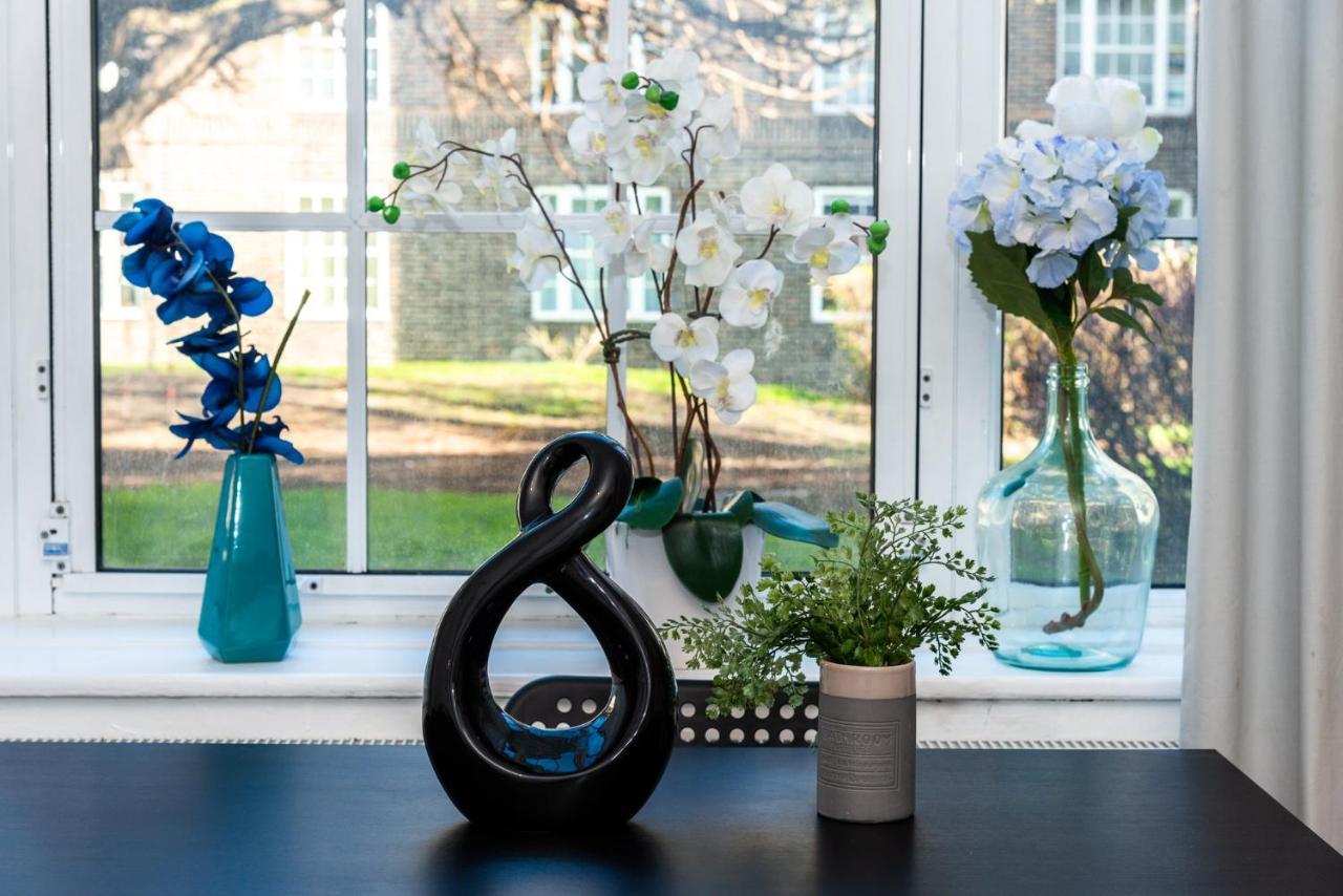 Pass The Keys In Sunny Waterloo Apartment