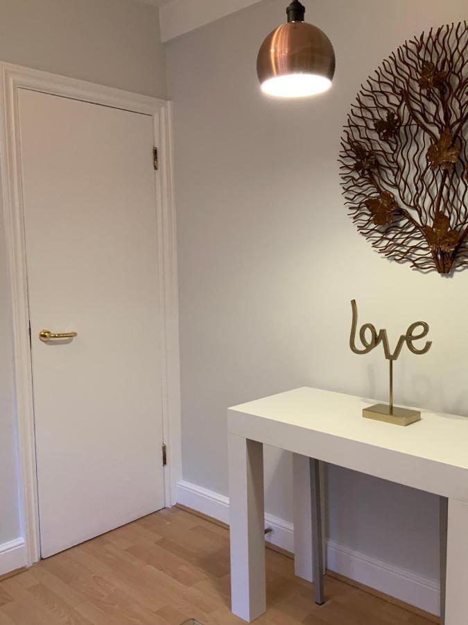 Apartment Love From Chelsea Large One Bed Superb Location Sloane Avenue Sw3