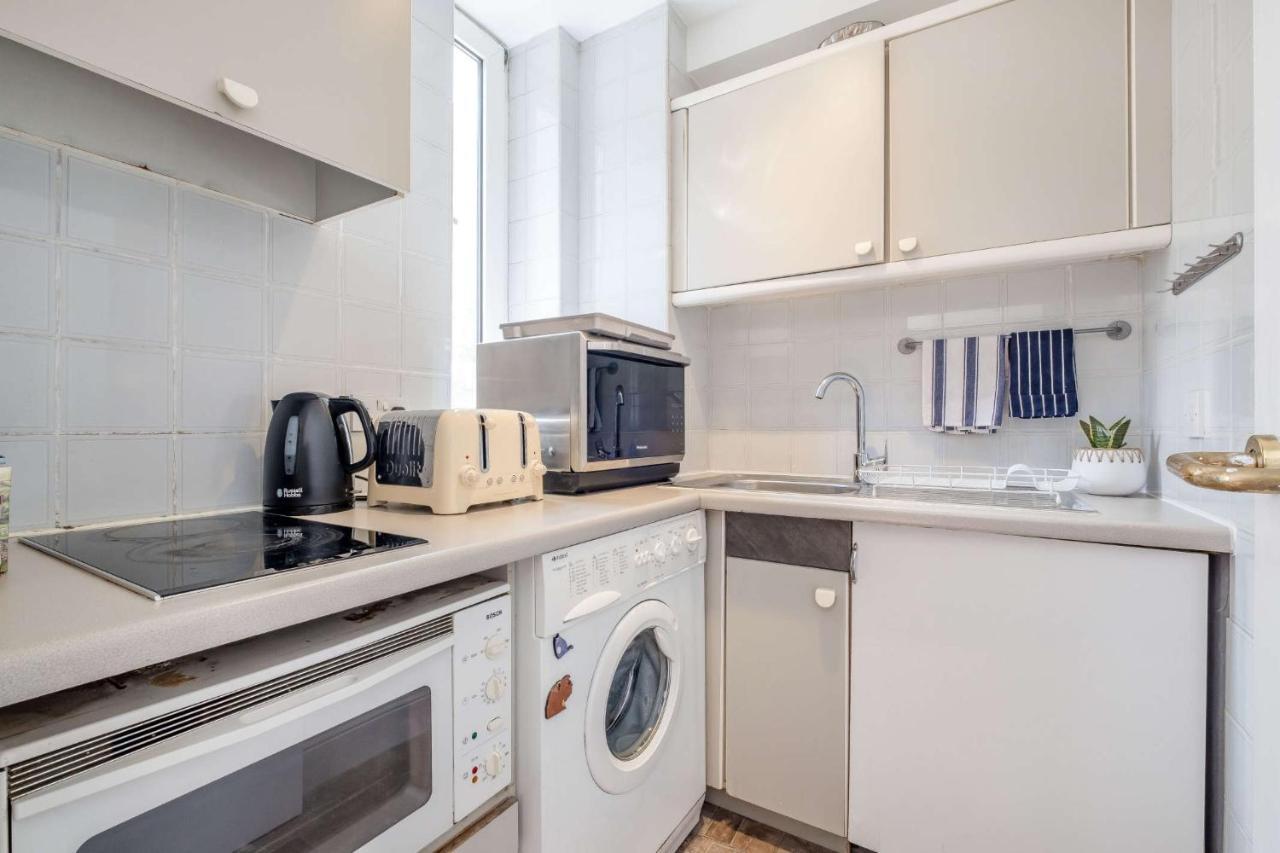 Apartment Love From Chelsea Large One Bed Superb Location Sloane Avenue Sw3 *