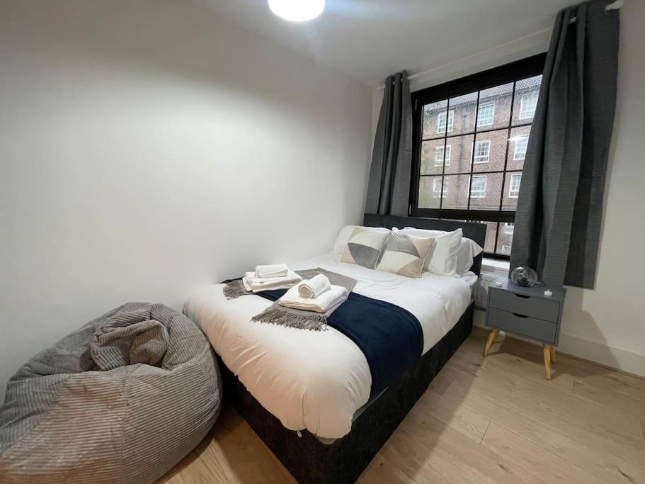 Appartement Lovely 2 Bedroom Available In Shoreditch Londen