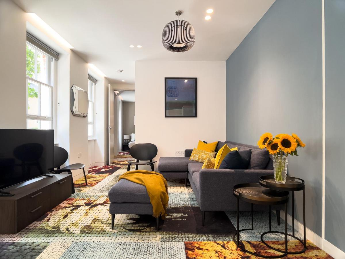 Mirabilis Apartments, Wells Court * Londen