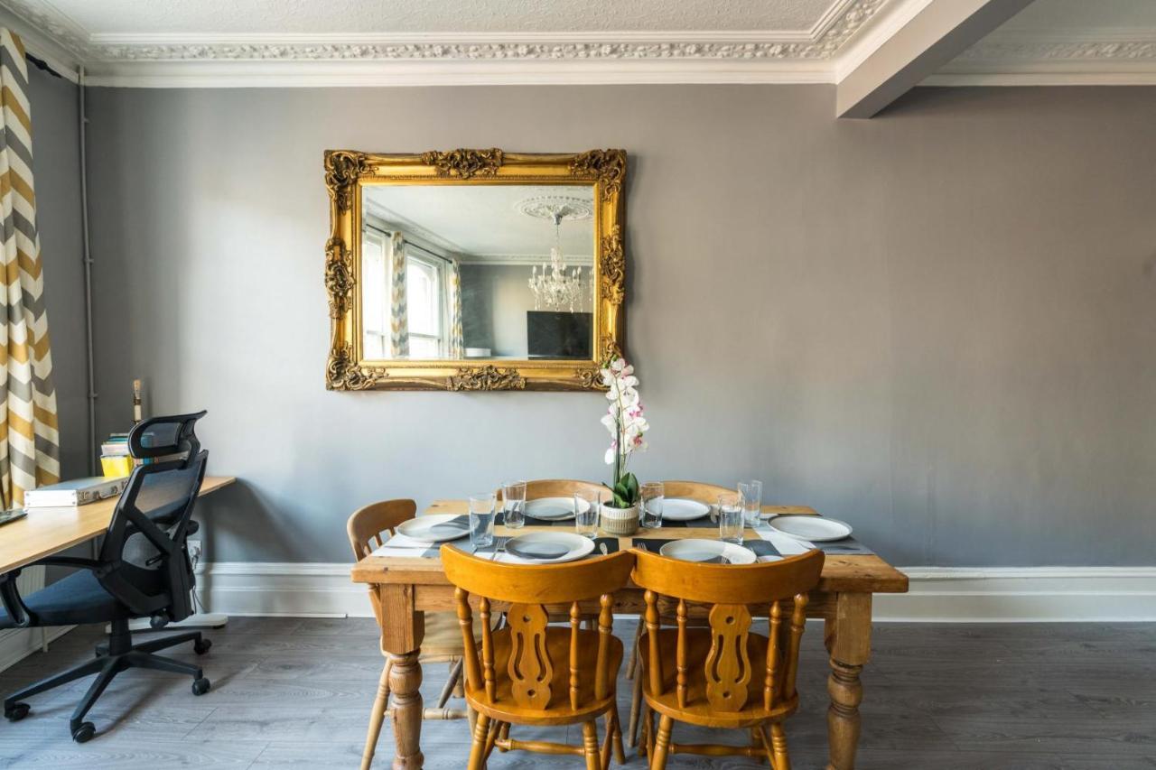 Immaculate 3bd House In Parson Green Fulham Vakantiehuis