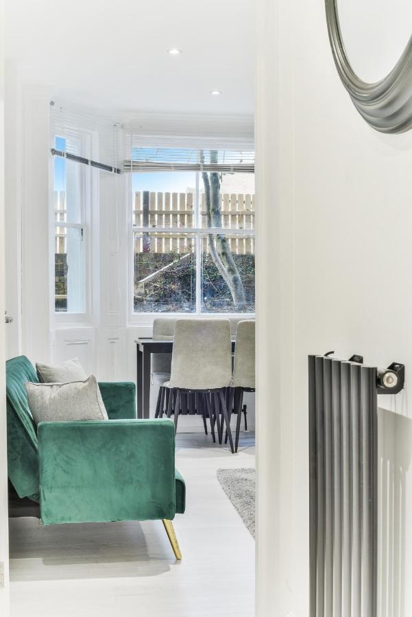 Amazing 2 Bed Clapham North Apartment