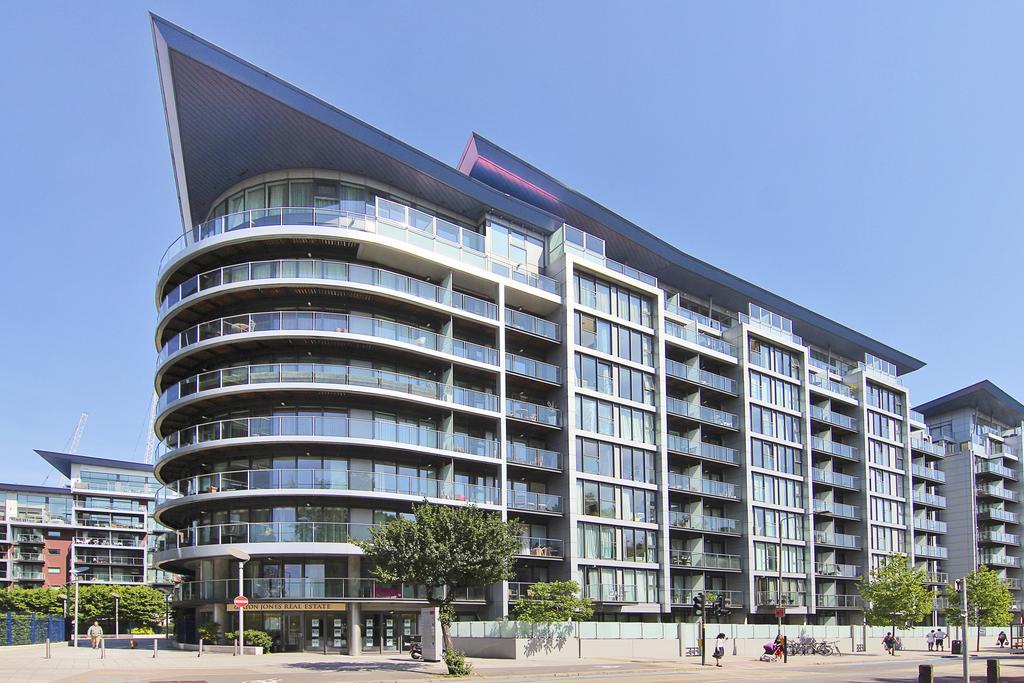 Lifestyle - Chelsea Bridge Apartment London