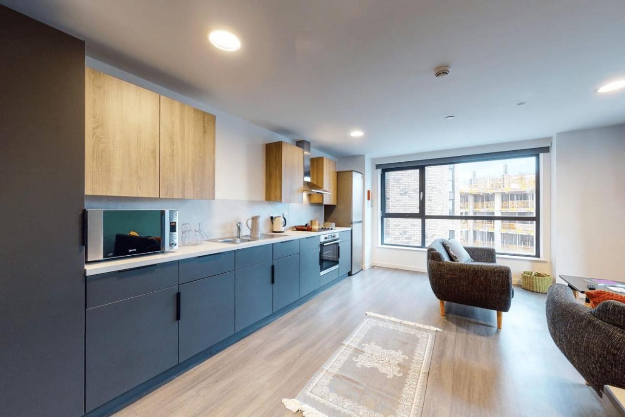 Private Bedrooms With Shared Kitchen, And At Canvas Wembley In Leilighet *