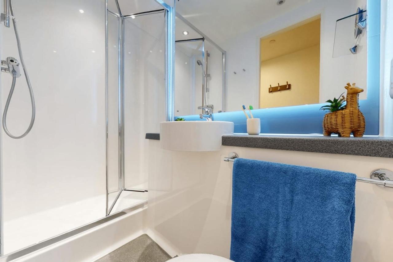 Leilighet Private Bedrooms With Shared Kitchen, And At Canvas Wembley In London