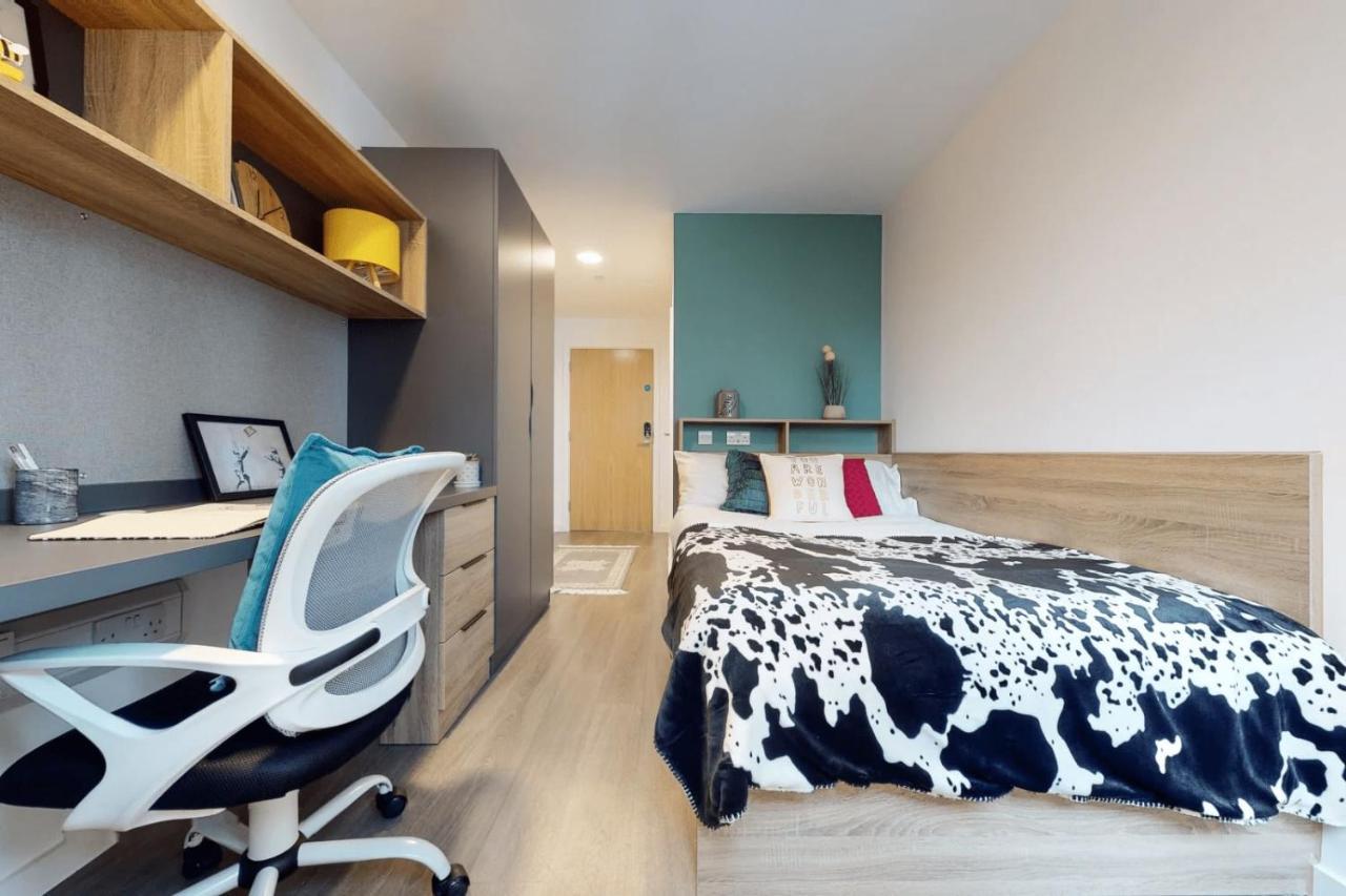 Private Bedrooms With Shared Kitchen, And At Canvas Wembley In Leilighet *