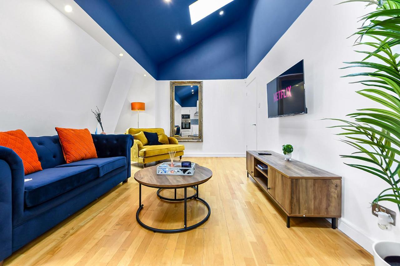 Apartment Spacious Contemporary 2 Bed Flat,