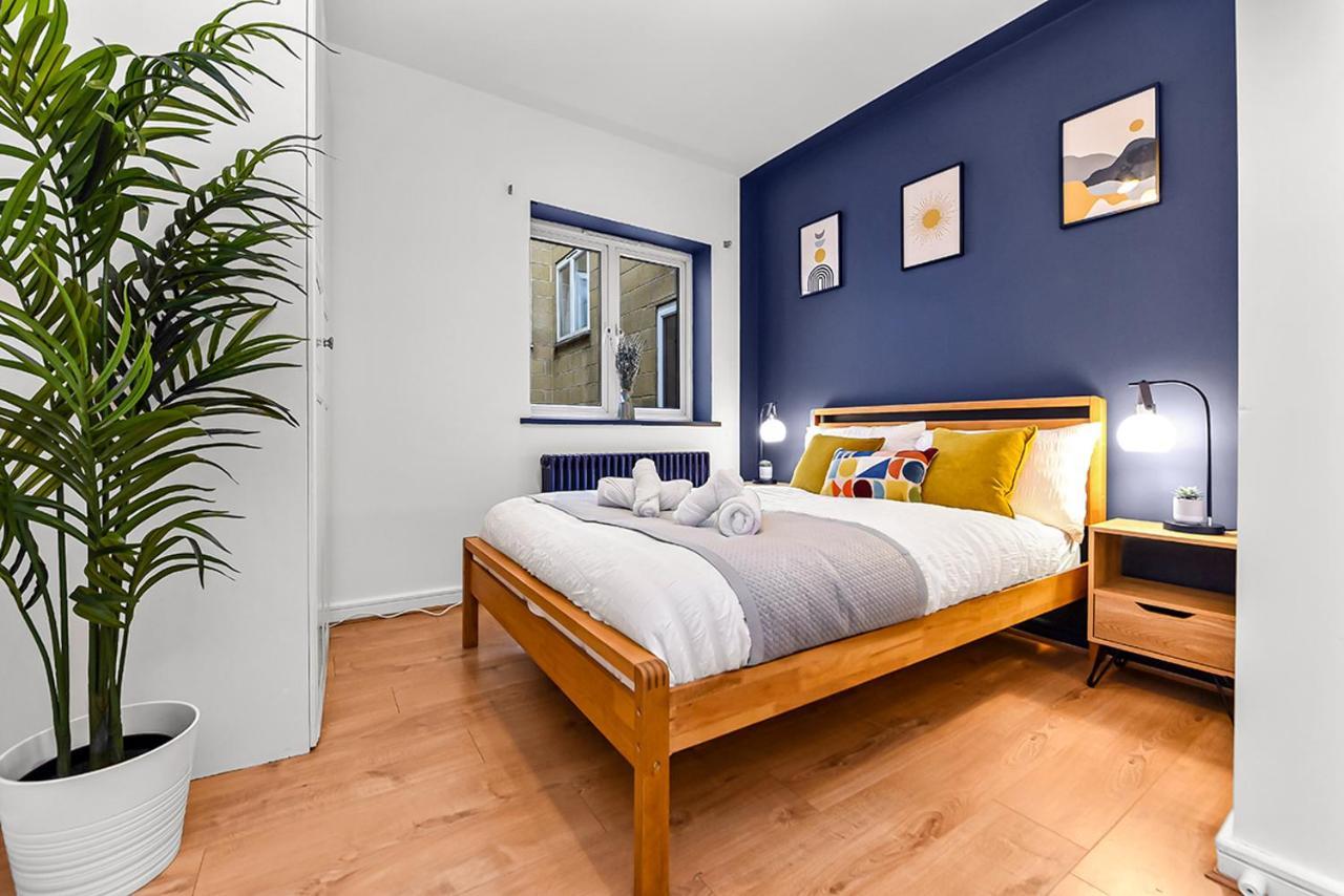 Apartment Spacious Contemporary 2 Bed Flat, London