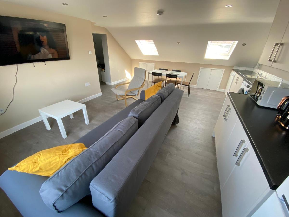 Stunning 1 Bedroom Flat In Wood Leilighet London